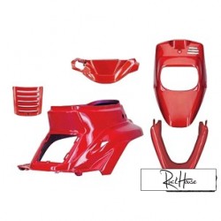 Ensemble de Plastiques Rouge
 Bws'r-Zuma 88-01